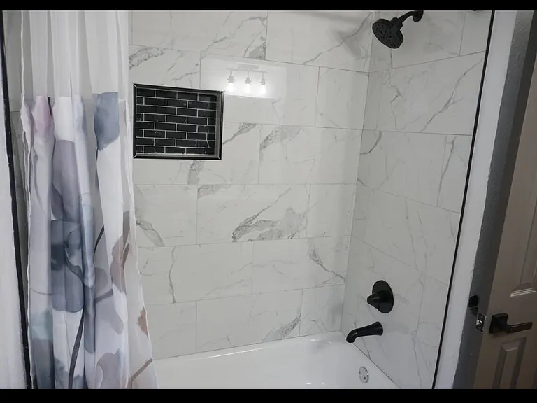 1345 E Brooks St — Photo 10