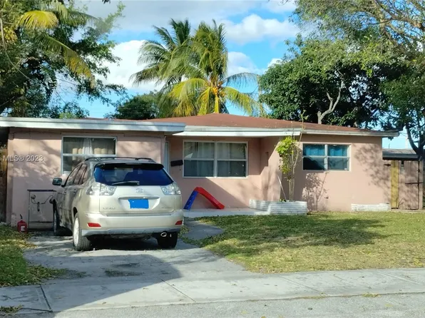 2211 Wiley St, Hollywood, FL 33020