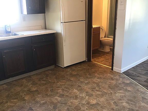 5th image of 130 Wildwood Dr
