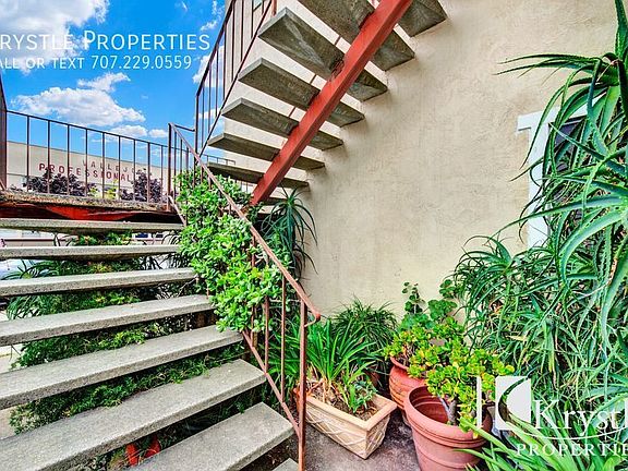 4th image of 548 Florida St APT B