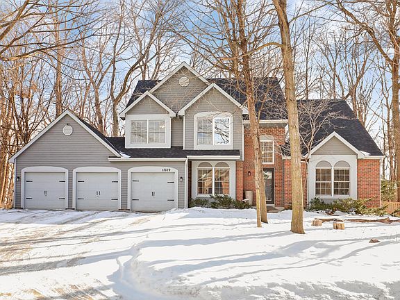 2nd image of 17109 New Market Dr