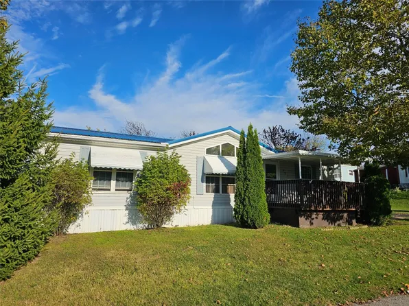 204 Sunnybrook Dr, Girard, PA 16417