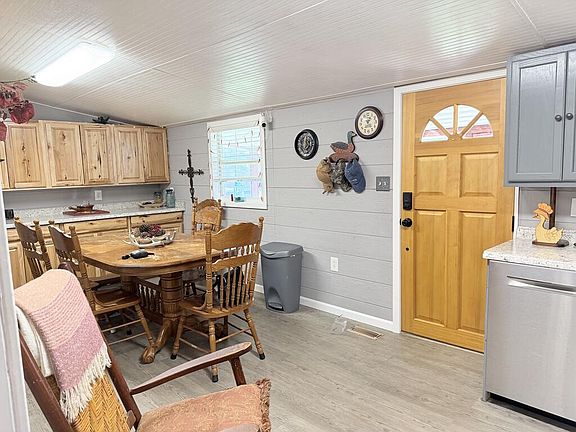 4th image of 29 Atwill Dr