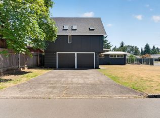 1696 Larkspur Loop, Eugene, OR 97401
