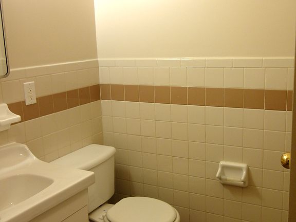 5th image of 61 E 117th St APT 2b