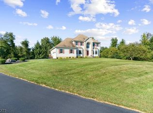 2 Fox Hollow Way, Andover, NJ 07821