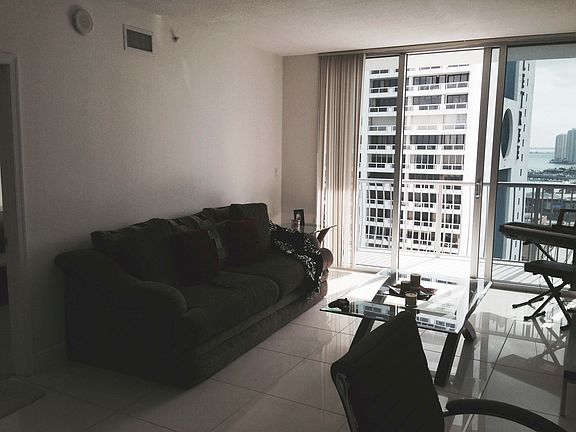 5th image of 1750 N Bayshore Dr APT 3006