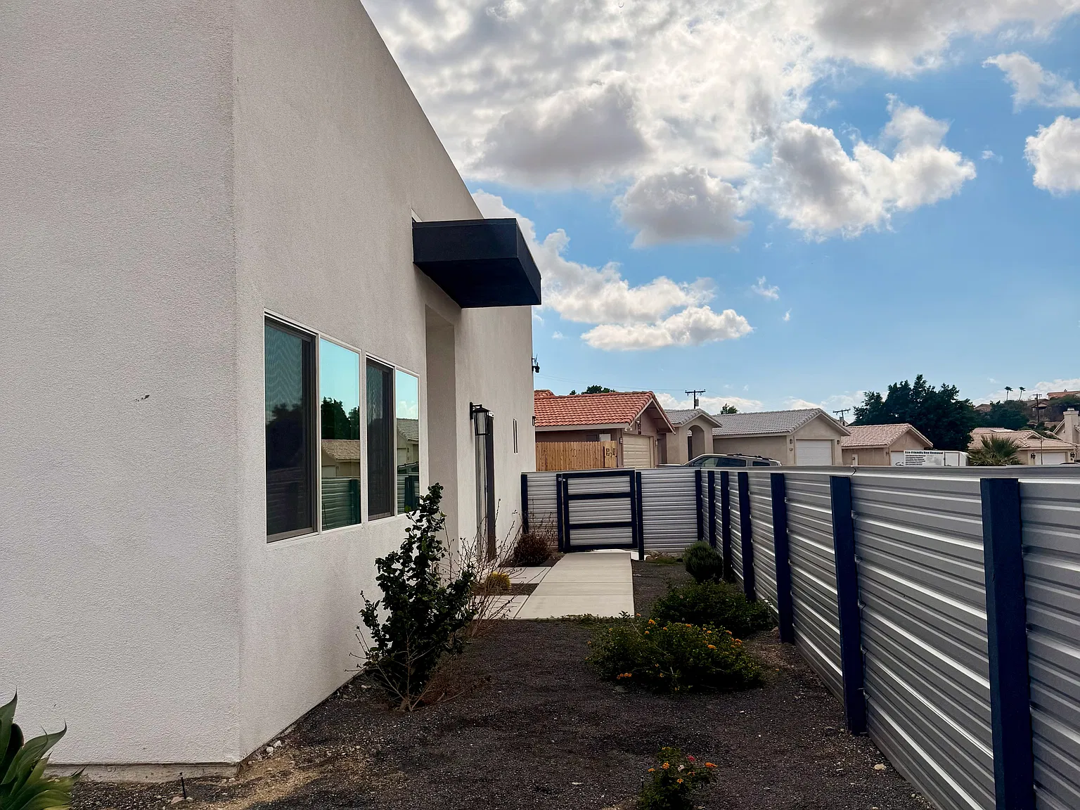 3 bed, 1700 sqft, $3,000 — Photo 3