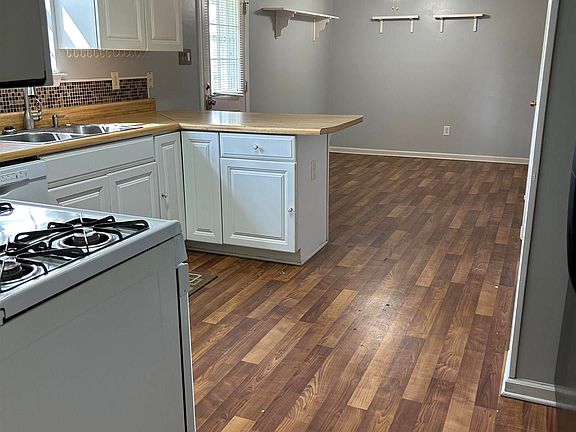 4th image of 2677 Andrews Cir