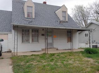 2940 Hillcrest Ave, Alton, IL 62002