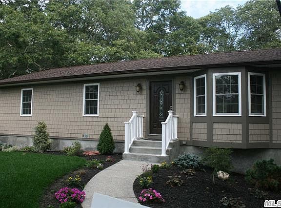 2nd image of 137 Magnolia Dr