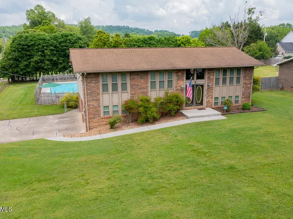 559 Burnett Station Rd, Seymour, TN 37865