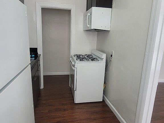 3rd image of 1216 W Court St #1