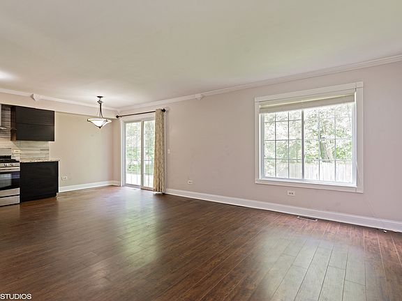 2nd image of 26283 N Green St