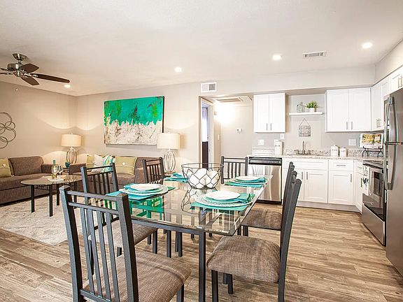 Spacious 1 Bedroom, 1 Bath with Open Floor Plan, 756 Sq Ft