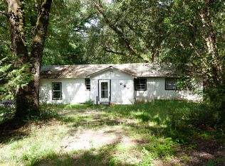 2808 Ashley Dr, Moss Point, MS 39562