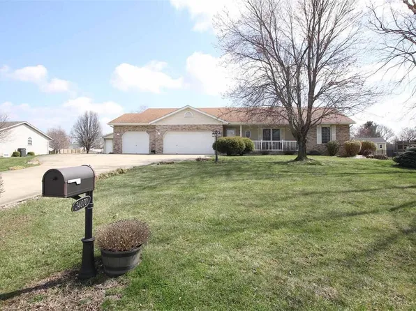 34070 Ryan Ct, Brighton, IL 62012