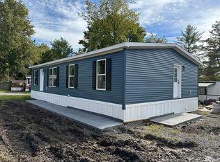 411 Donegal Dr, Utica, NY 13502
