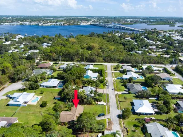 1321 SW Nikoma Street, Palm City, FL 34990