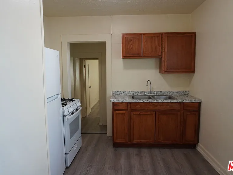 324 E Lime Ave #4 — Photo 9