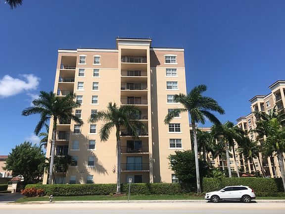 2nd image of 1801 N Flagler Dr APT 904