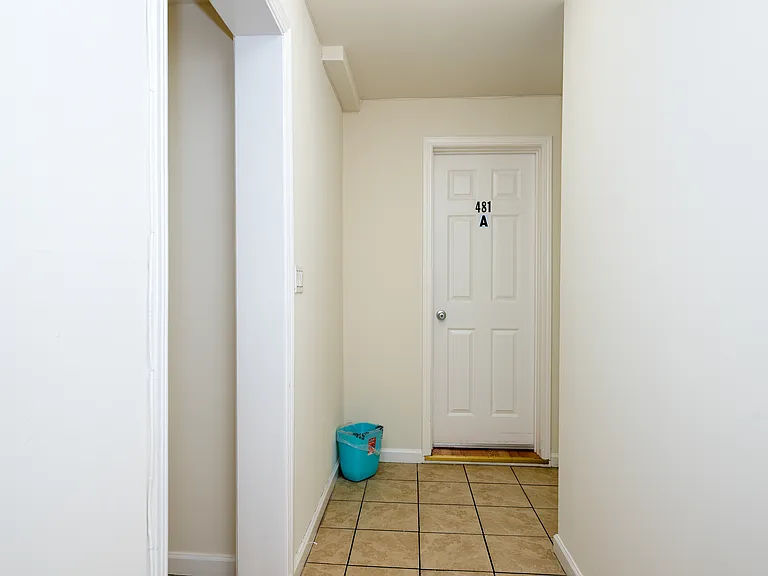 481 Monterey Blvd #A — Photo 19