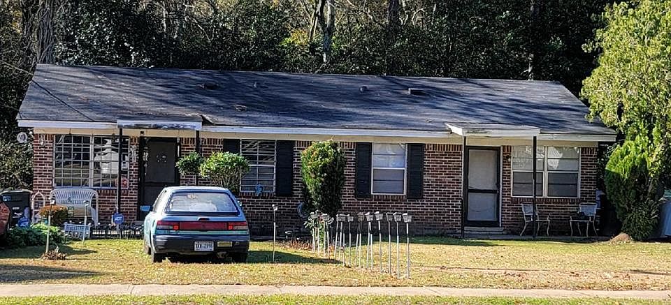 2nd image of 603 Johnson Rd