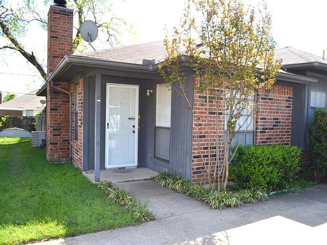 1st image of 2028 Wesley Dr