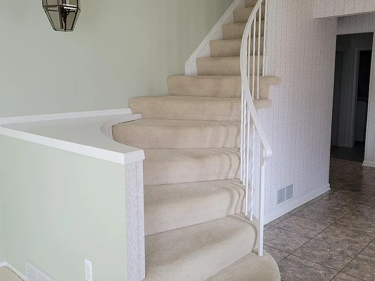 6927 Northpoint Dr — Photo 18