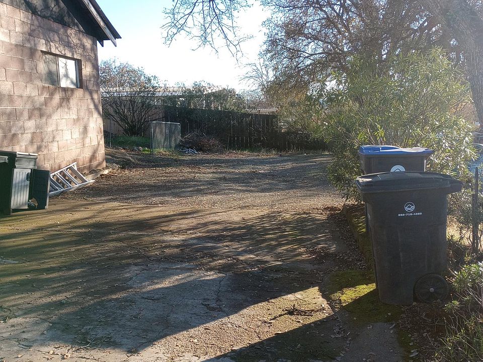1st image of 4402 Hemlock Ave