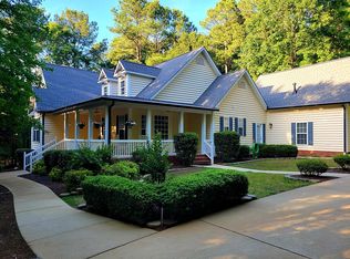 40 Woodcroft Dr, Youngsville, NC 27596