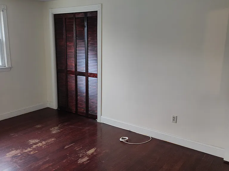 54 Saunders St #2F — Photo 3