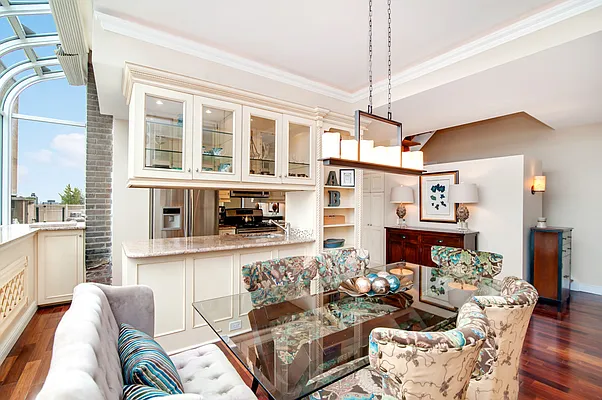 Rented by Compass | media 14