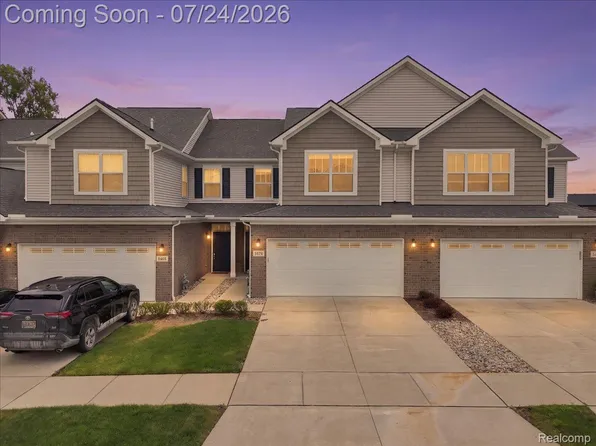 8678 Pioneer St #9, Washington, MI 48094