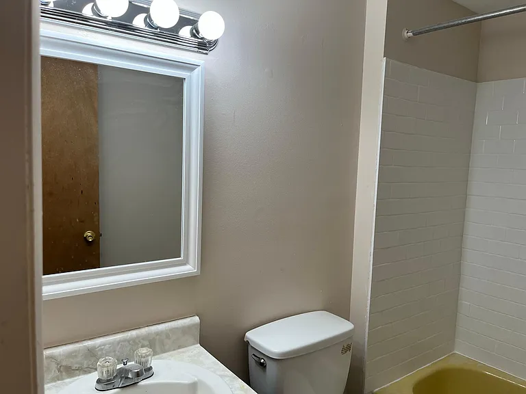 741 Jackson St — Photo 13