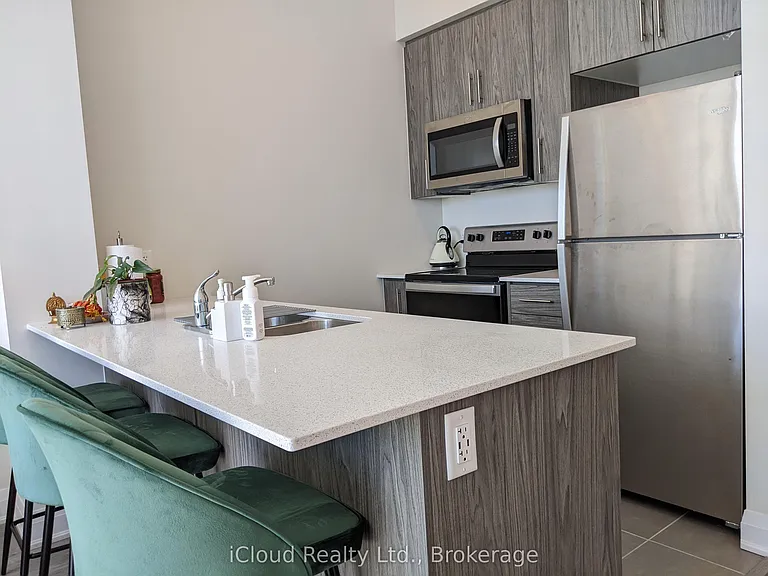16 Concord Pl #617 — Photo 9