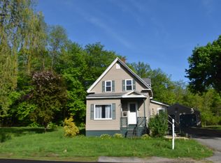 161 Livingston St, Pittsfield, ME 04967