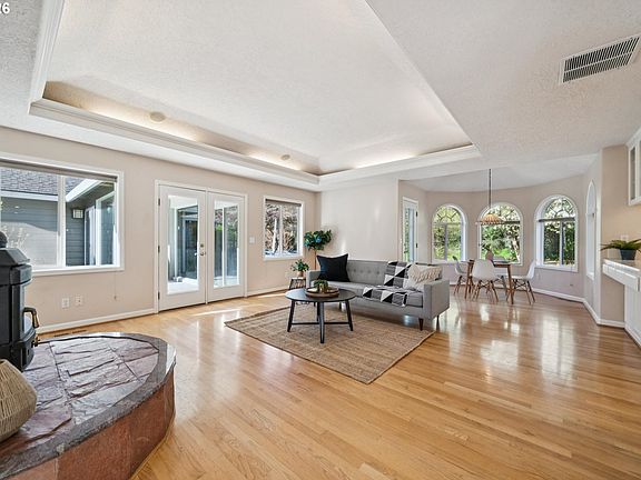 4th image of 38101 SE Hauglum Rd