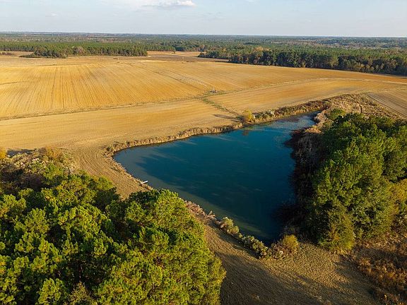 2nd image of 625 Willis Rd
