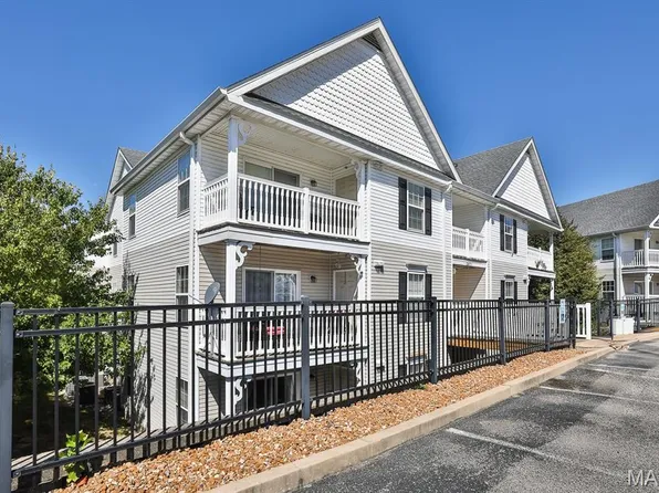 2470 Lampong Dr APT 200B, Saint Louis, MO 63125