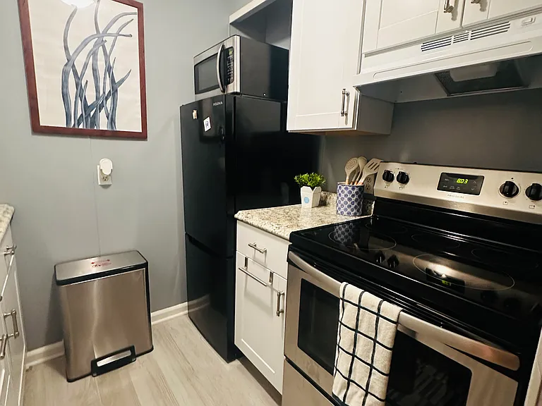 413 Robin Dr #A105 — Photo 6