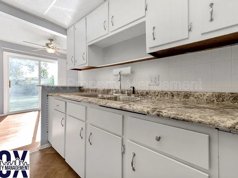 3071 Rotunda Ct S — Photo 9