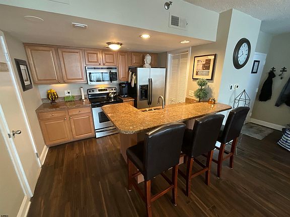 2nd image of 3851 Boardwalk APT 909