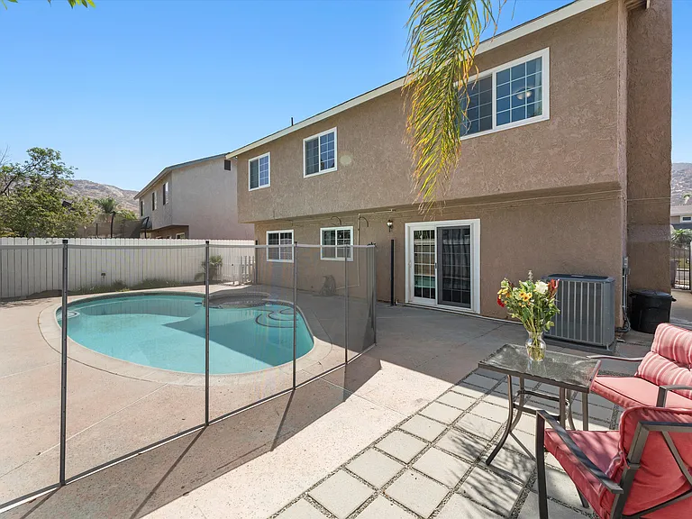 Woodcrest Dr — Photo 15