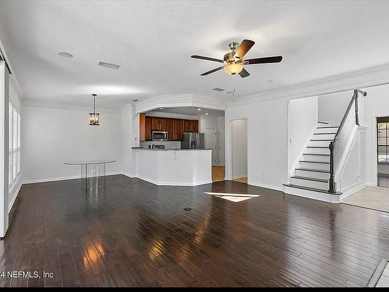 11187 Castlemain Cir W — Photo 9