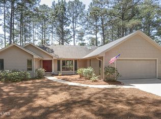 180 Pine Vista Dr, Pinehurst, NC 28374