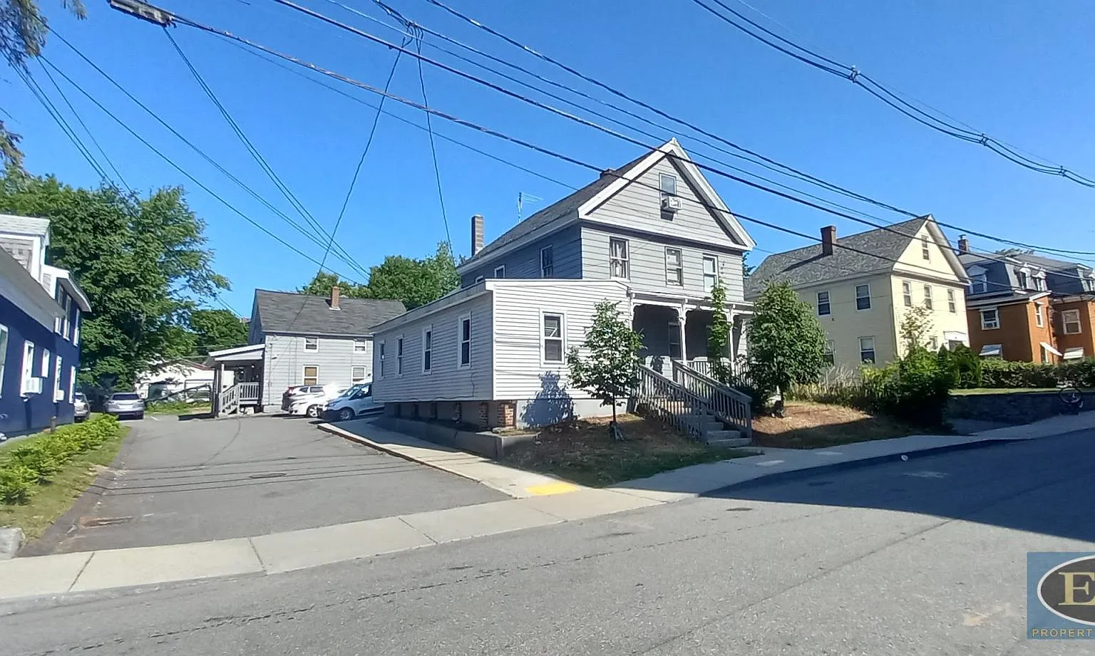 4 bed, $2,250 — Photo 3