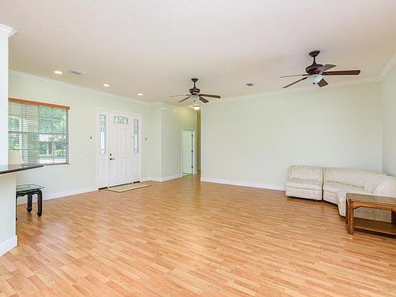 3rd image of 980 Hobson St