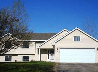 11900 Silverod St NW, Coon Rapids, MN 55433