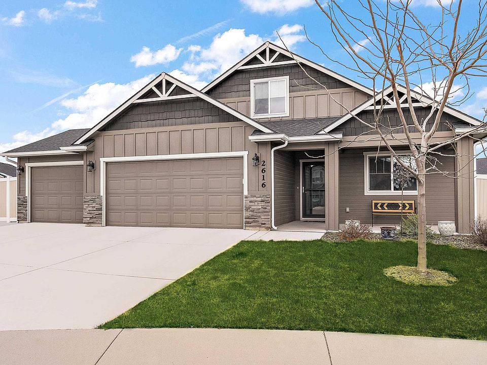 1st image of 2616 Mariposa Ct